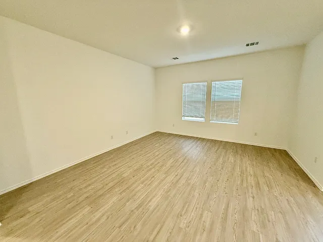 $2,595 | 1724 Four Waters Loop, Georgetown, TX 78628