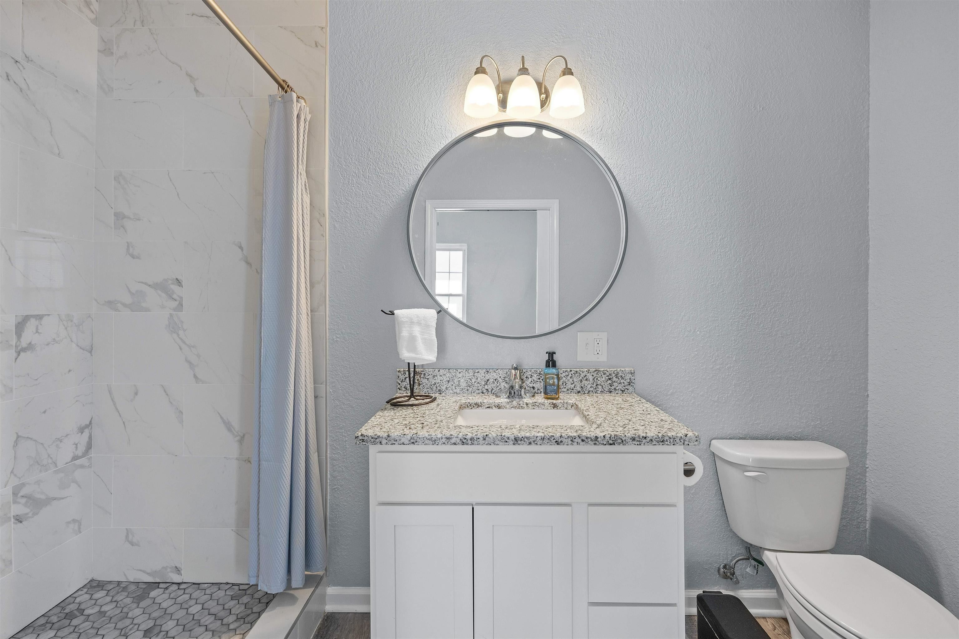 802 Old Bainbridge Road Tallahassee, FL 32303 - Photo 4 of 9