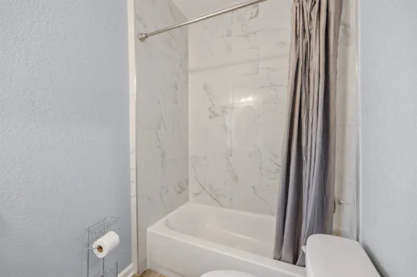 $1,500 | 802 Old Bainbridge Road, Tallahassee, FL 32303