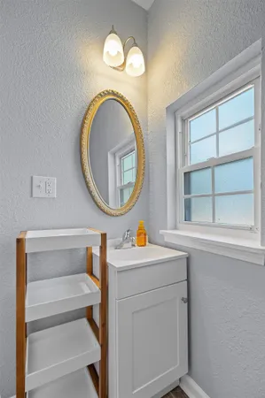 $1,500 | 802 Old Bainbridge Road, Tallahassee, FL 32303