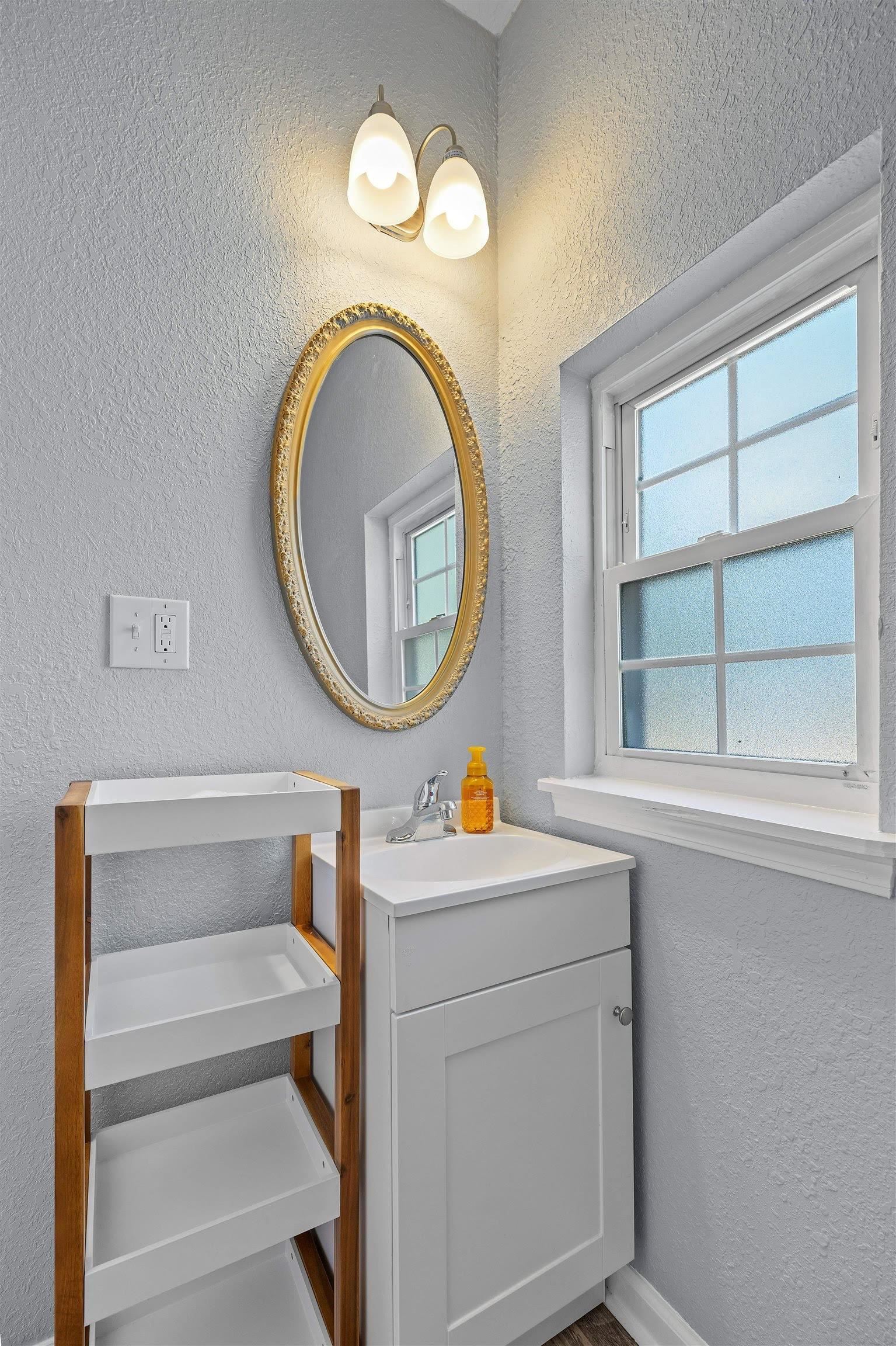 802 Old Bainbridge Road Tallahassee, FL 32303 - Photo 7 of 9