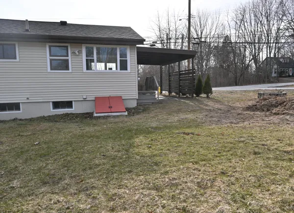 $329,900 | 13 Frost Hill Avenue, Lisbon, ME 04252