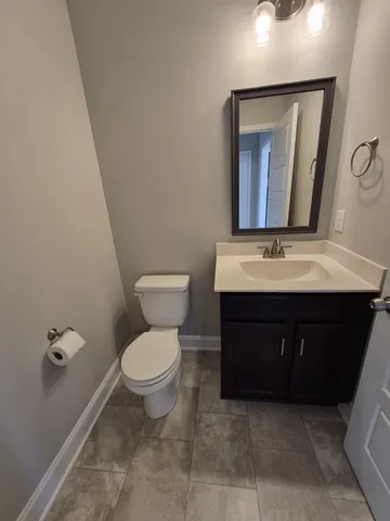 $1,895 | 201 King Road, Clarksville, TN 37042