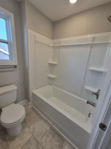 $1,925 | 201 King Road, Clarksville, TN 37042