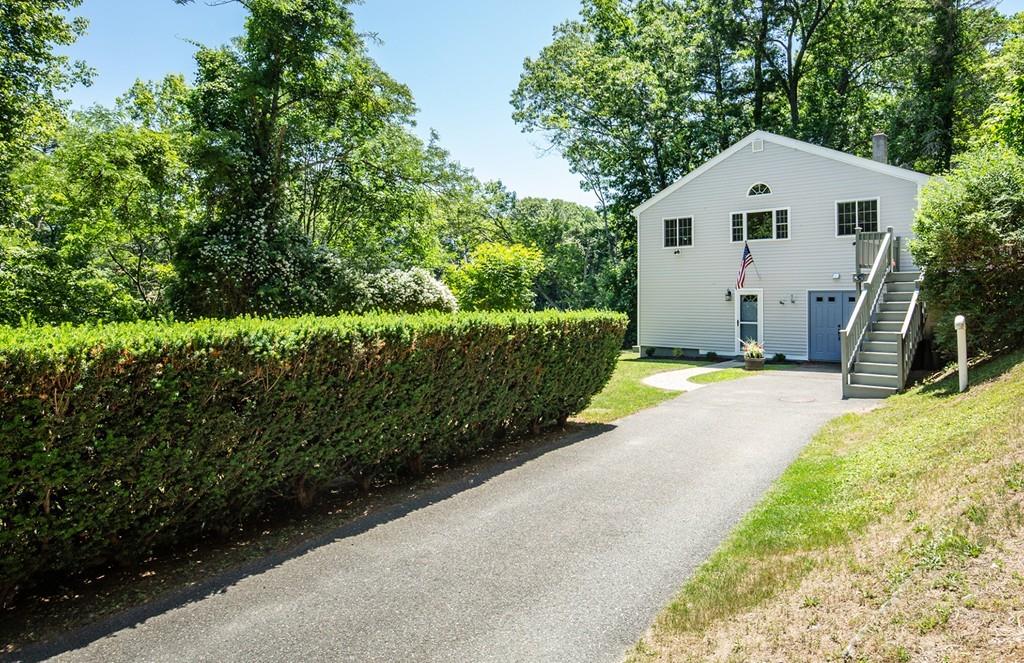 8 Oak Street Middleton, MA 01949 - Photo 27 of 28 Gallery Image 27