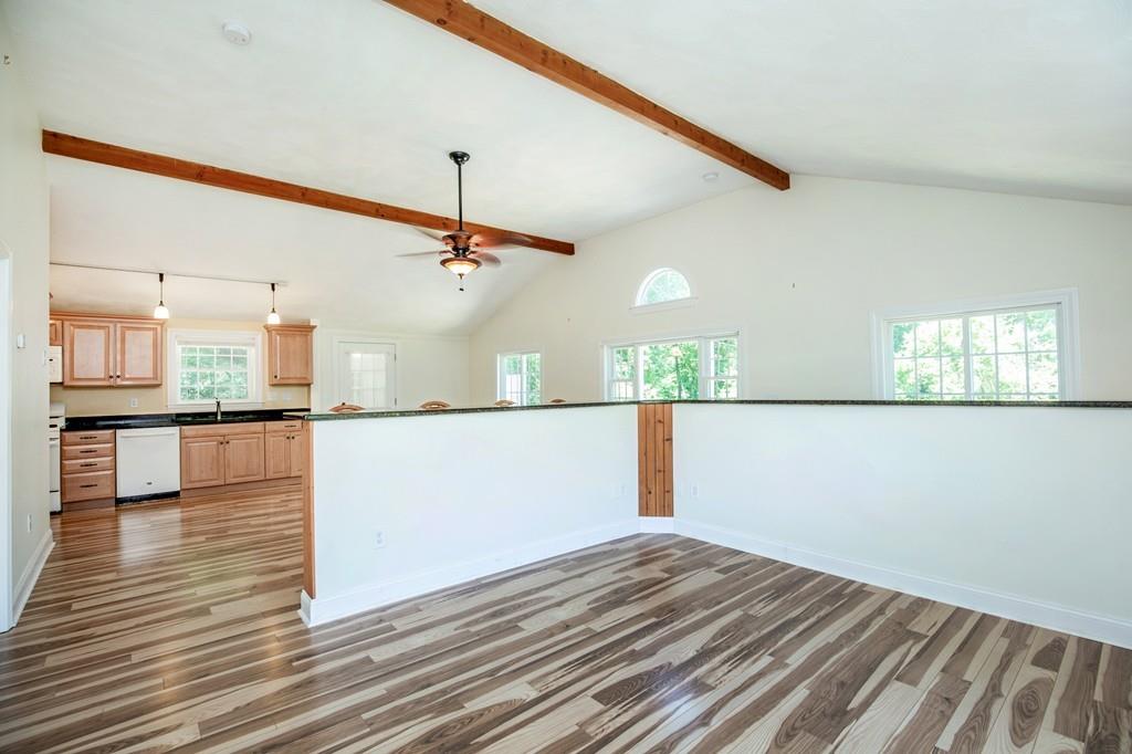 8 Oak Street Middleton, MA 01949 - Photo 5 of 28 Gallery Image 5