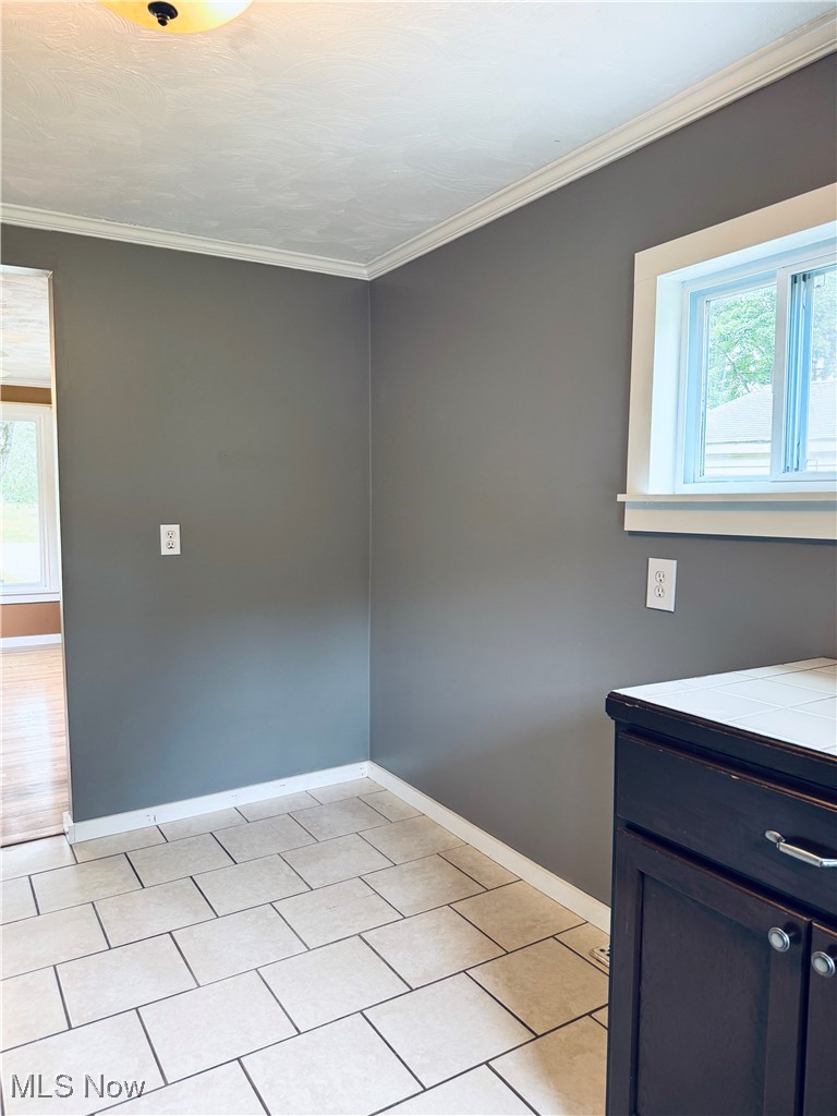 6092 Shaffer Road Northwest Warren, OH 44481 - Photo 12 of 30 Gallery Image 12