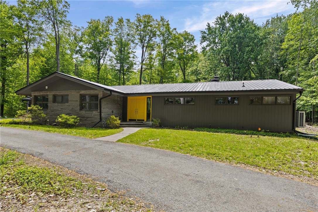 1455 Ayrault Road Perinton, NY 14450 - Photo 2 of 31