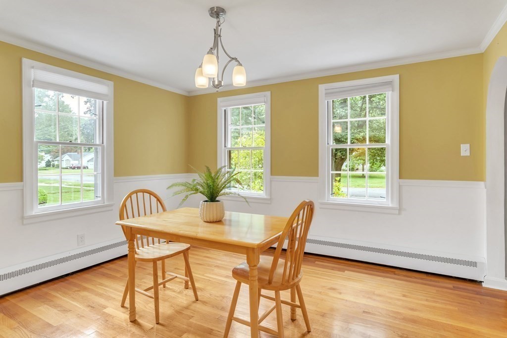 212 Burbank Road Longmeadow, MA 01106 - Photo 10 of 40 Gallery Image 10