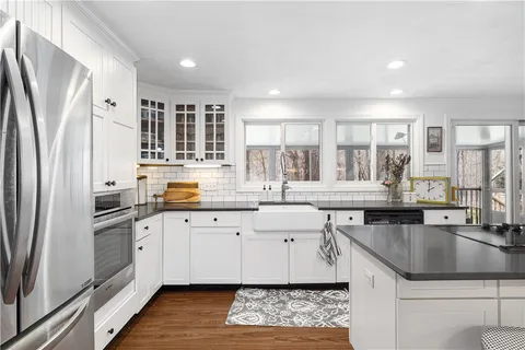 $1,295,000 | 4 Intrepid Lane, Jamestown, RI 02835