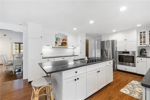 $1,295,000 | 4 Intrepid Lane, Jamestown, RI 02835