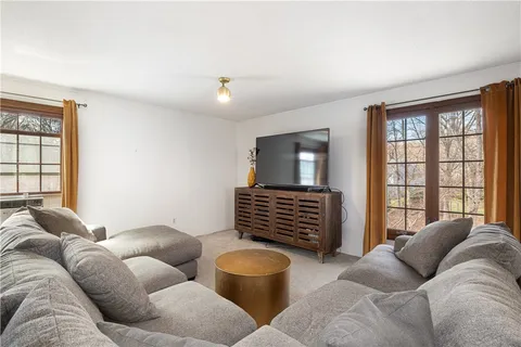 $1,295,000 | 4 Intrepid Lane, Jamestown, RI 02835