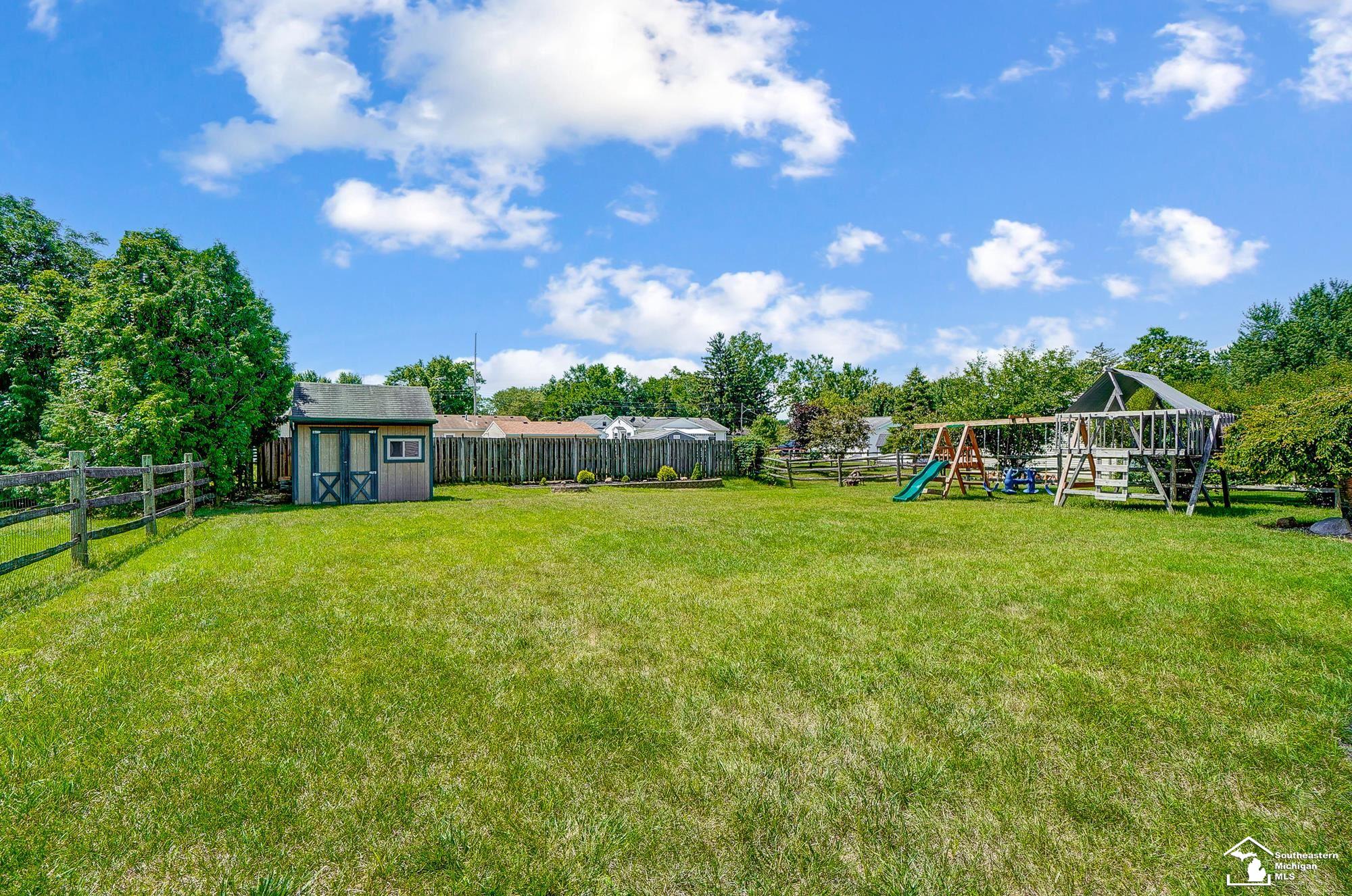 867 Eagle Ridge Trail Temperance, MI 48182 - Photo 41 of 41 50146794-5337ca7f-bc5d-48a4-948f-27ba899c12e2.JPG