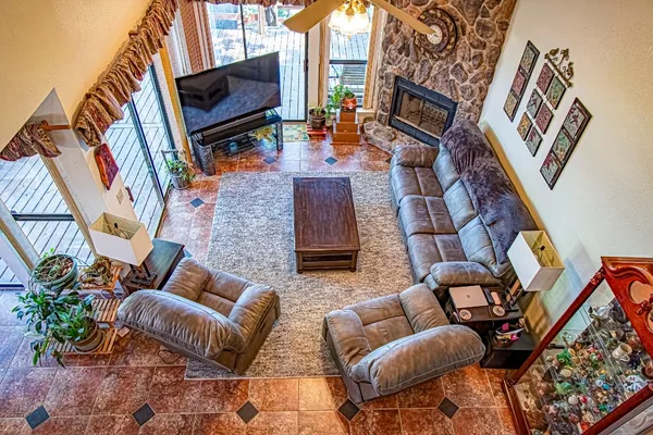 $862,400 | 1436 Indian Hill Boulevard, Livingston, TX 77351