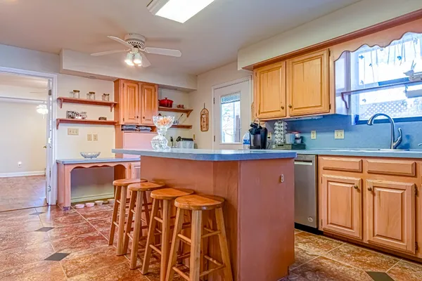 $862,400 | 1436 Indian Hill Boulevard, Livingston, TX 77351