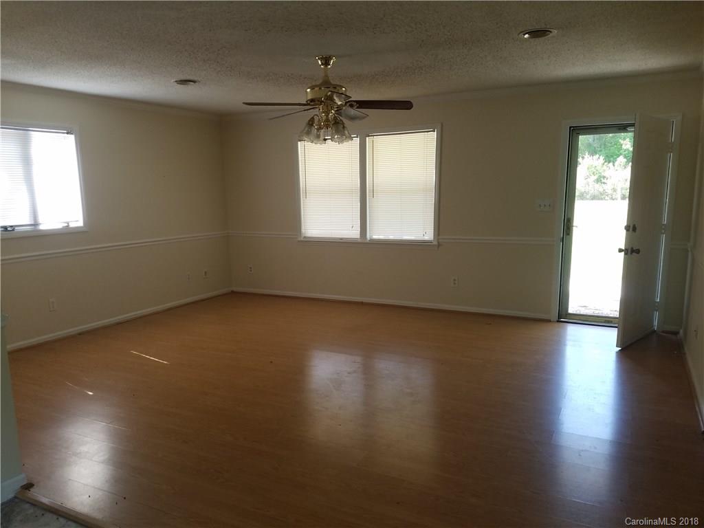 3587 Taxahaw Road Lancaster, SC 29720 - Photo 2 of 10