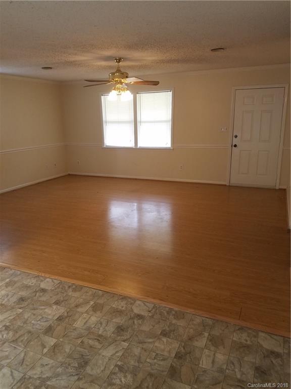 3587 Taxahaw Road Lancaster, SC 29720 - Photo 3 of 10