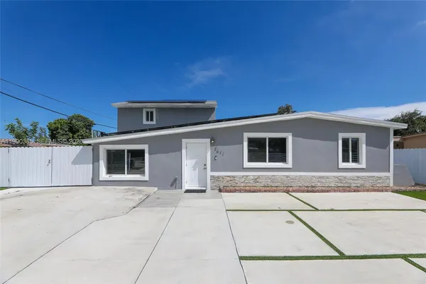 a front view of house with yard