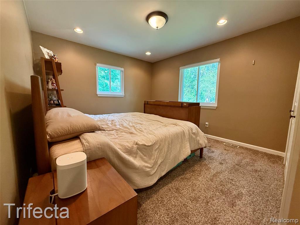 47555 Dequindre Road Rochester Hills, MI 48307 - Photo 16 of 29
