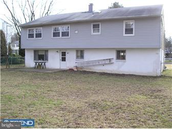 58 Bright Road Hatboro, PA 19040 - Photo 2 of 12 Exterior Back