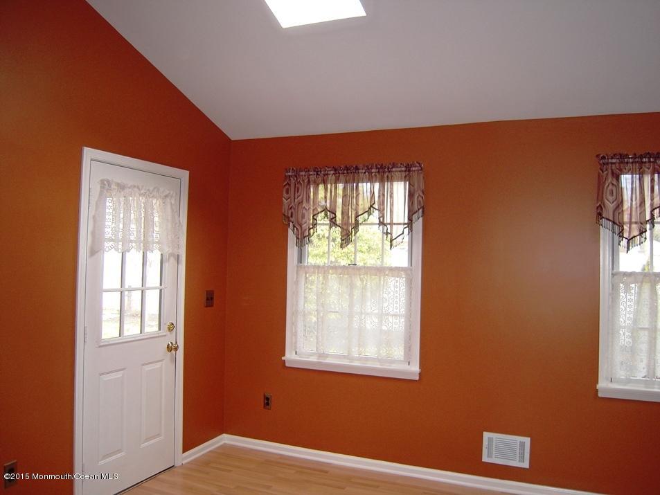 1442 Green Grove Road Brick, NJ 08724 - Photo 6 of 14 FAMILY ROOM