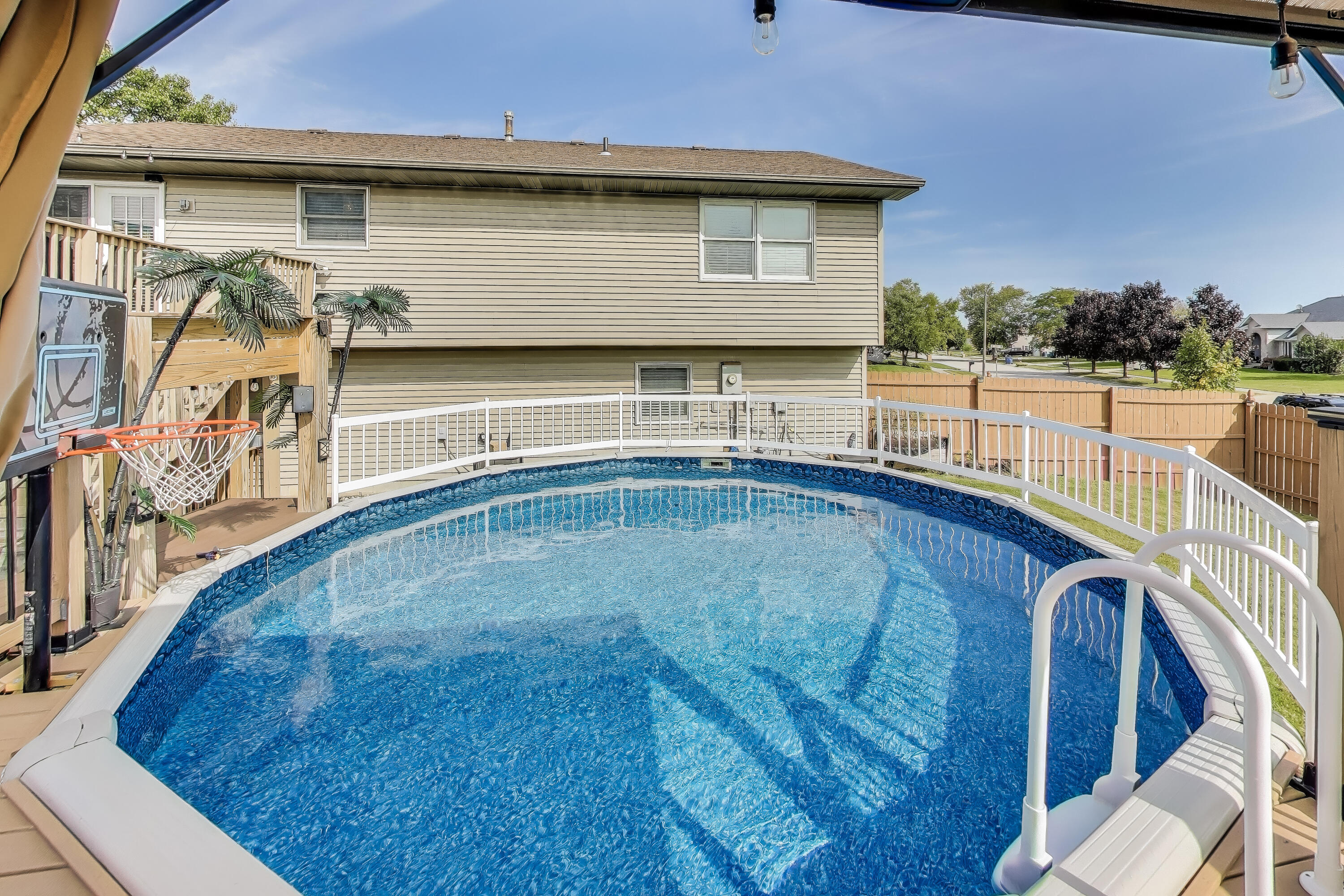1235 West 99th Avenue Crown Point, IN 46307 - Photo 32 of 54 a view of a backyard of a house