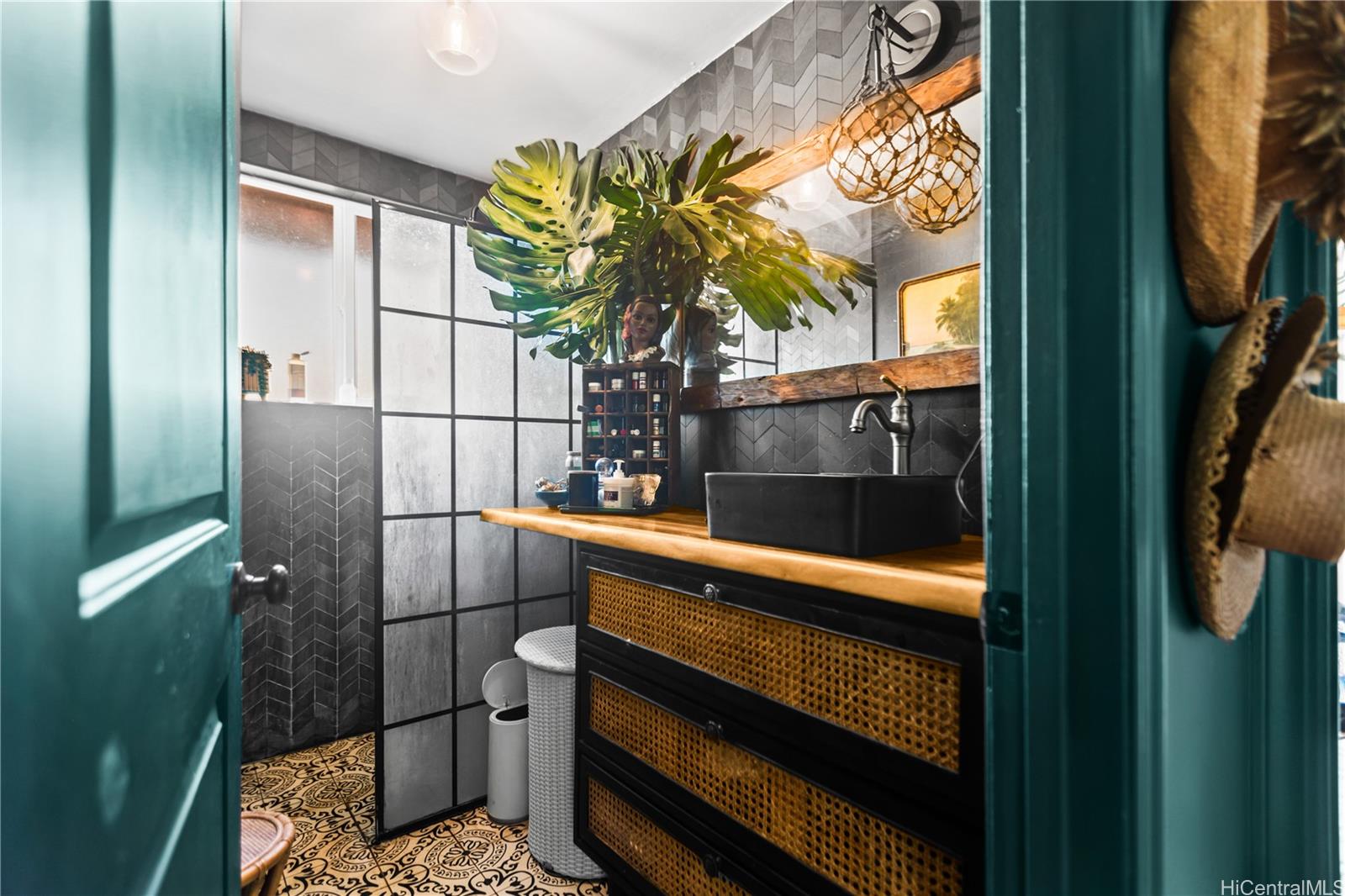 4 Kaukonahua Road Waialua, HI 96791 - Photo 14 of 25 a view of outdoor space