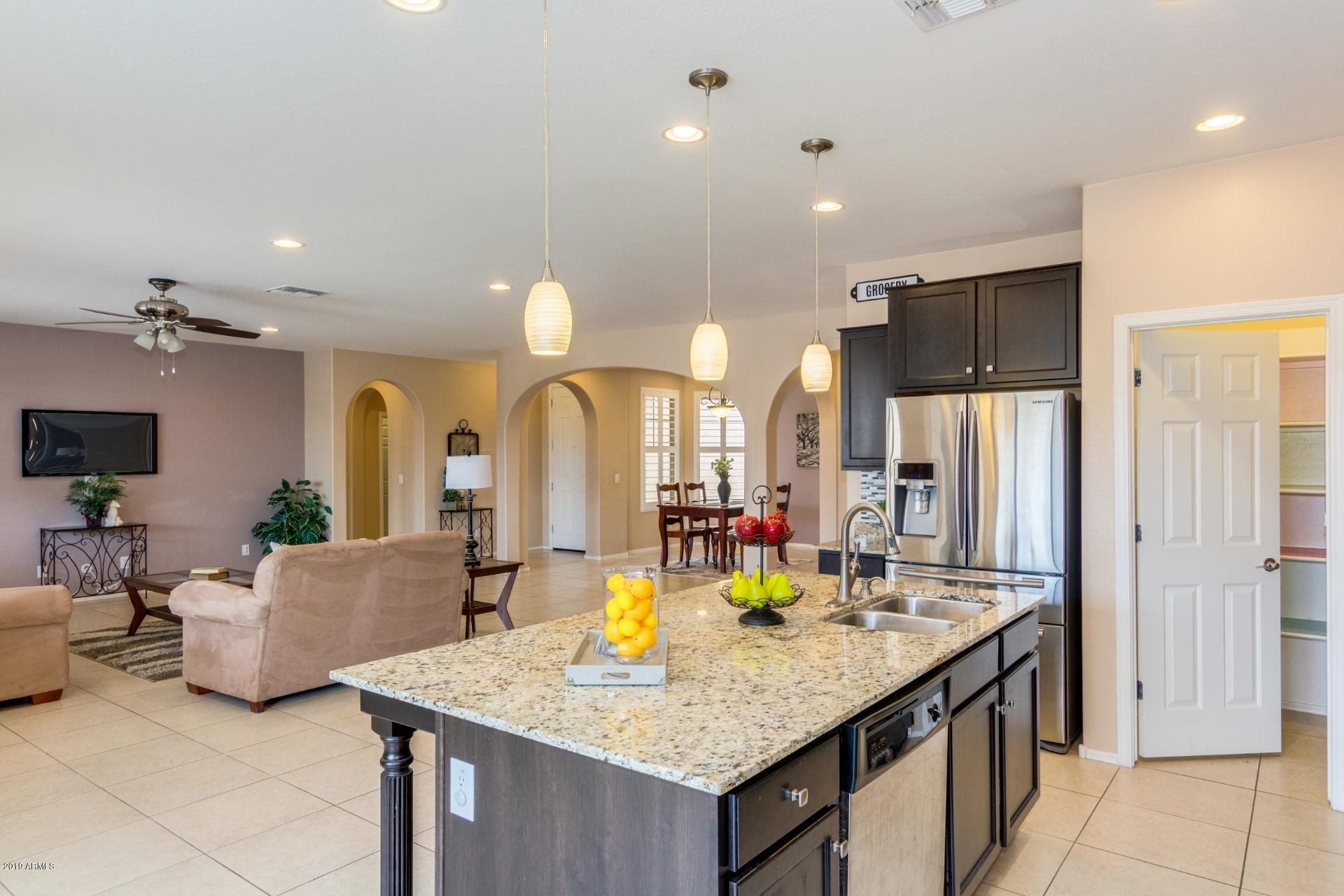 2424 West Hayduk Road Phoenix, AZ 85041 - Photo 13 of 34 0014-Hayduk (13)