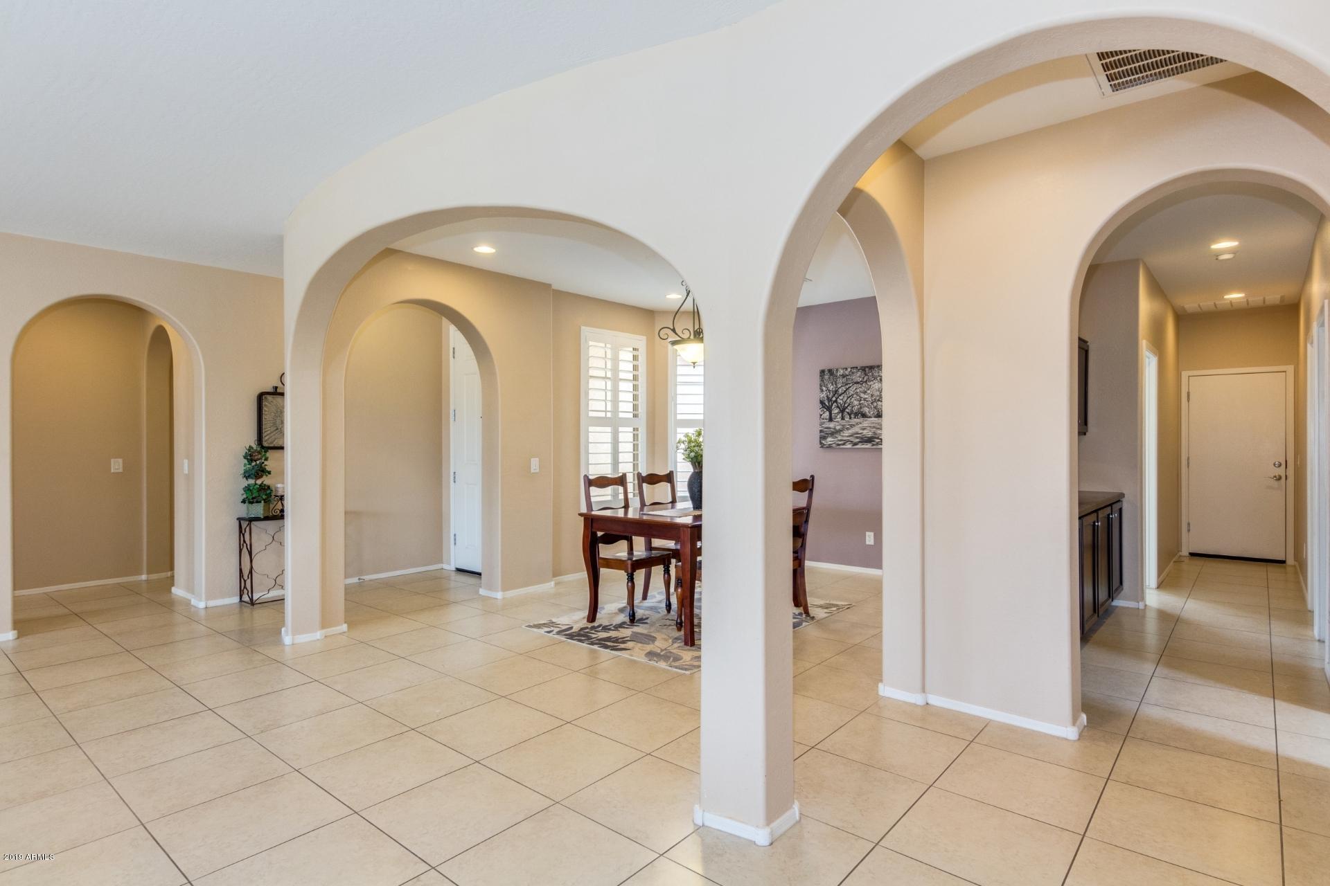 2424 West Hayduk Road Phoenix, AZ 85041 - Photo 4 of 34 0005-Hayduk (6)