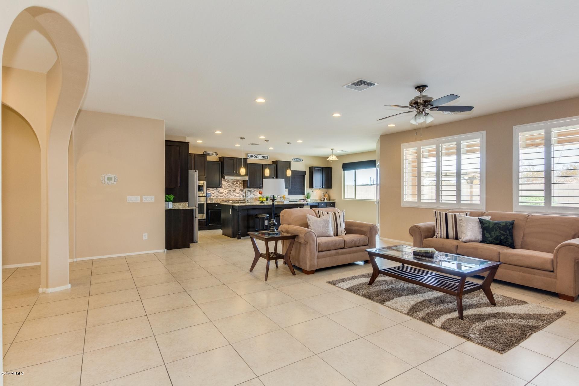 2424 West Hayduk Road Phoenix, AZ 85041 - Photo 5 of 34 0006-Hayduk (5)