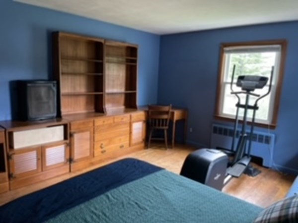 15 Steiger Road Holyoke, MA 01040 - Photo 25 of 29 a bedroom with furniture and a window