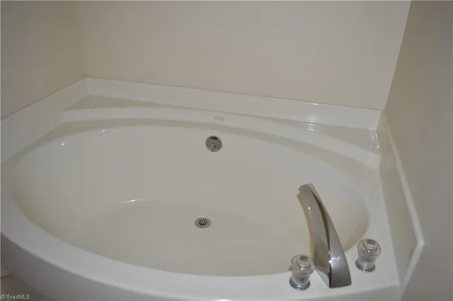 $1,200 | 771 Hamlet Road, Reidsville, NC 27320