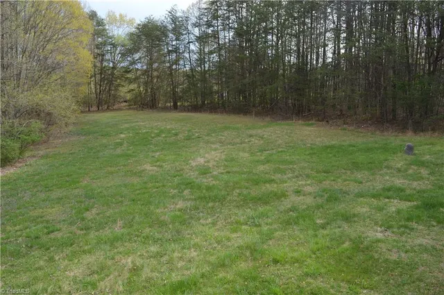 $1,200 | 771 Hamlet Road, Reidsville, NC 27320