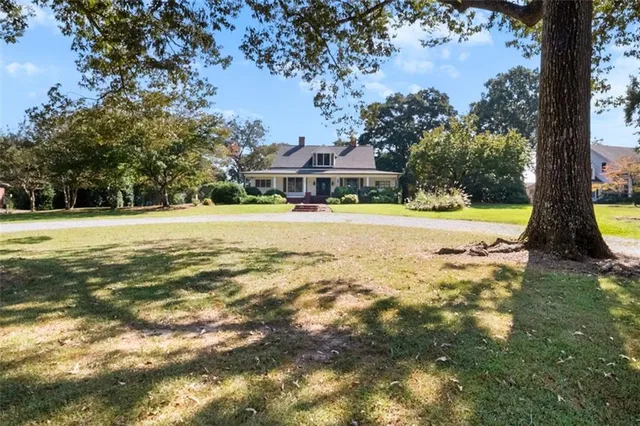 $599,900 | 180 Flint Hill Road, Aragon, GA 30104
