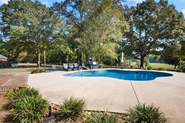 $599,900 | 180 Flint Hill Road, Aragon, GA 30104