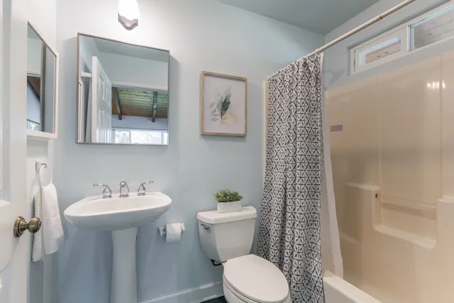 $2,250,000 | 29-2115 Old Mamalahoa Highway, Hakalau, HI 96781