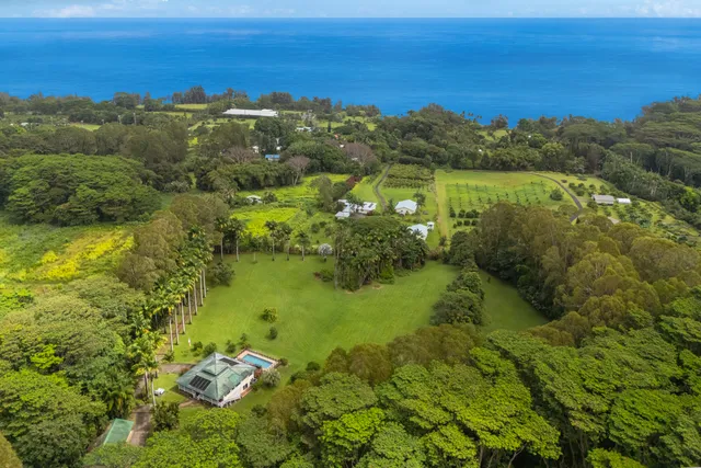 $2,250,000 | 29-2115 Old Mamalahoa Highway, Hakalau, HI 96781