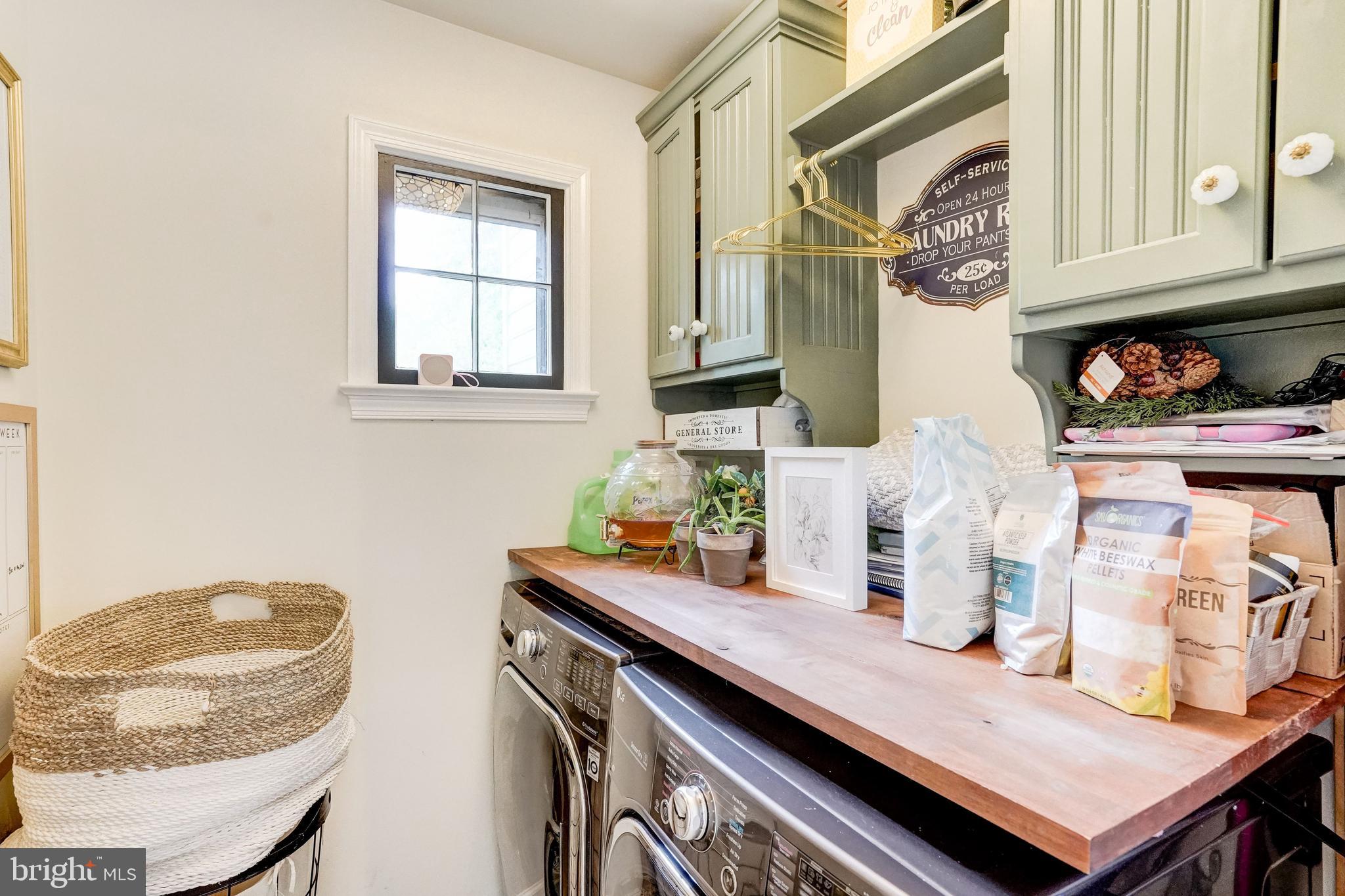 11697 Stockbridge Lane Reston, VA 20194 - Photo 14 of 34