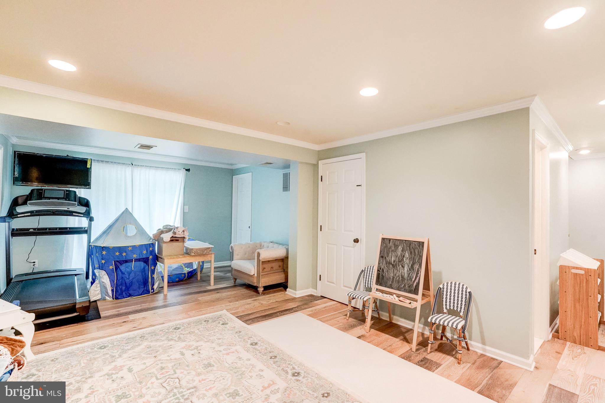 11697 Stockbridge Lane Reston, VA 20194 - Photo 22 of 34
