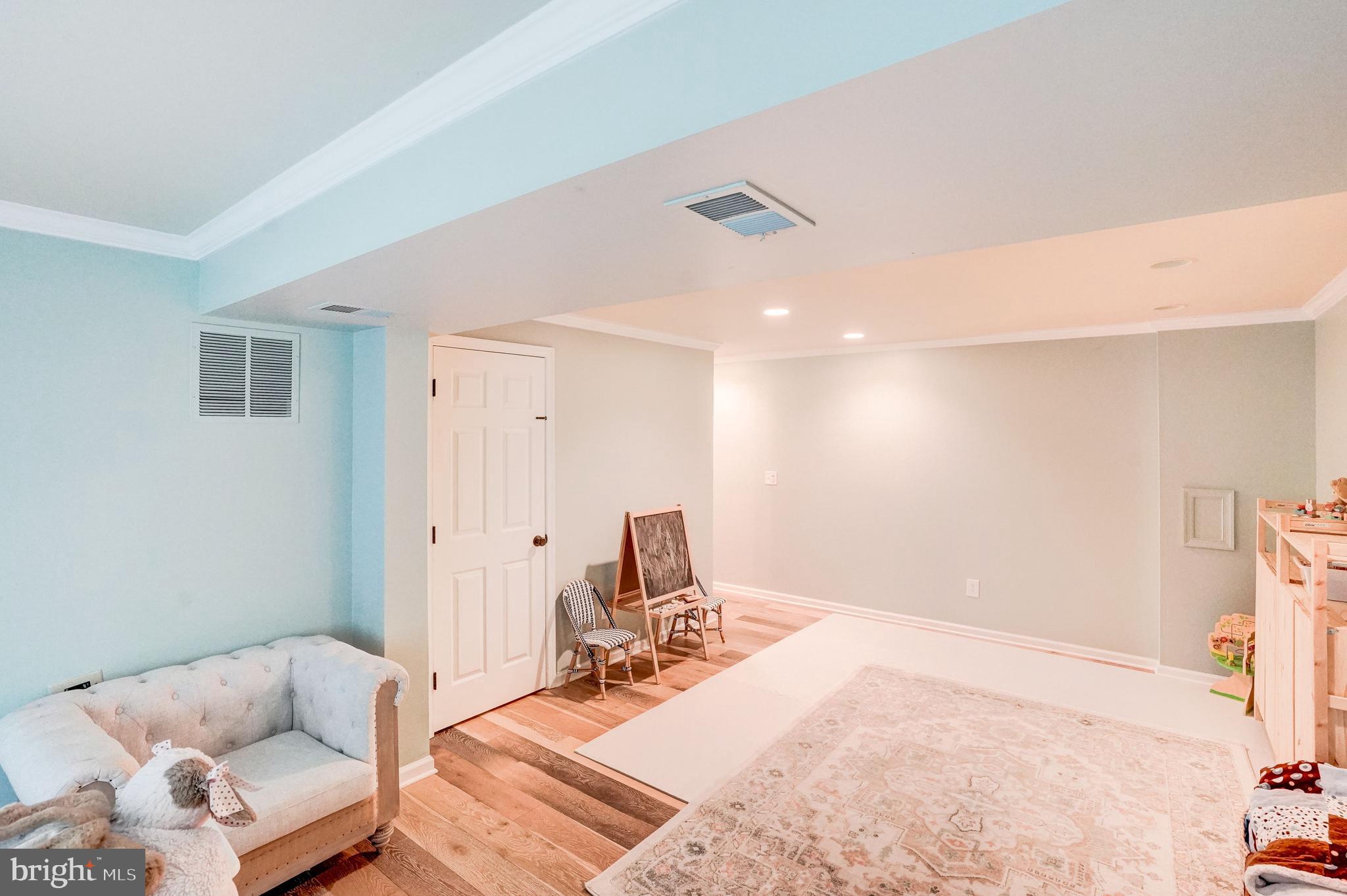 11697 Stockbridge Lane Reston, VA 20194 - Photo 23 of 34