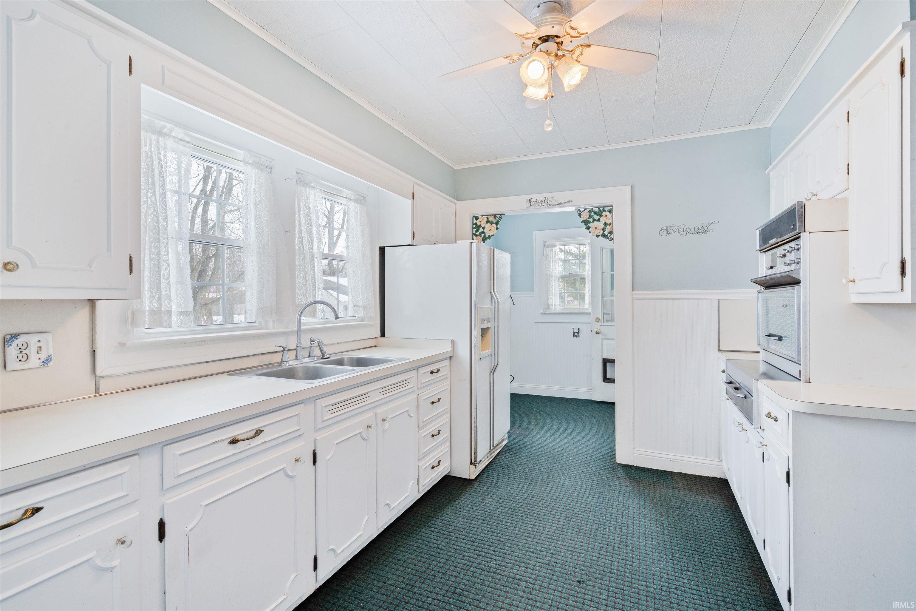 533 East Main Street Greentown, IN 46936 - Photo 8 of 23