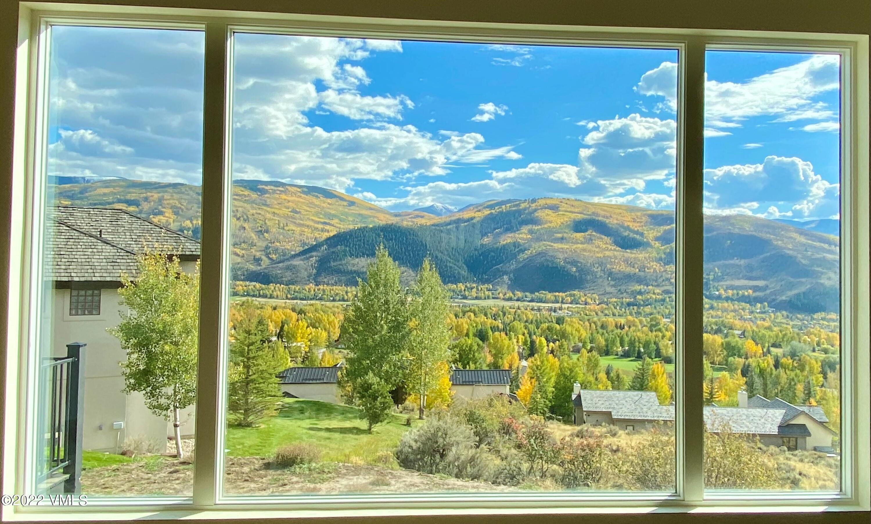 141 Corral Road, Unit B Edwards, CO 81632 - Photo 4 of 33 Great Room View