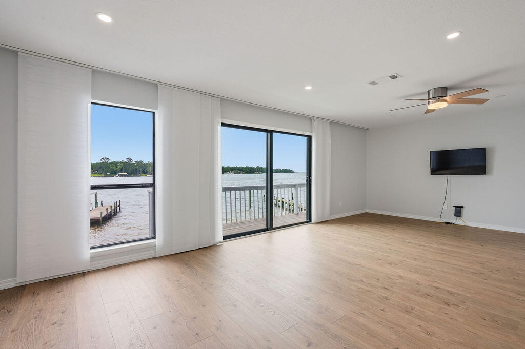 6 Bayshore Point Valparaiso, FL 32580 - Photo 22 of 70 6Bayshore-24