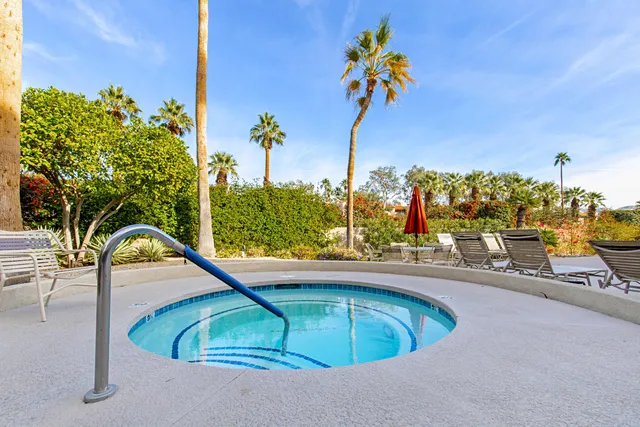 $350,000 | 255 South Avenida Caballeros, Unit 302, Palm Springs, CA 92262