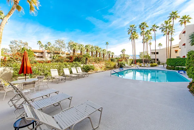 $350,000 | 255 South Avenida Caballeros, Unit 302, Palm Springs, CA 92262