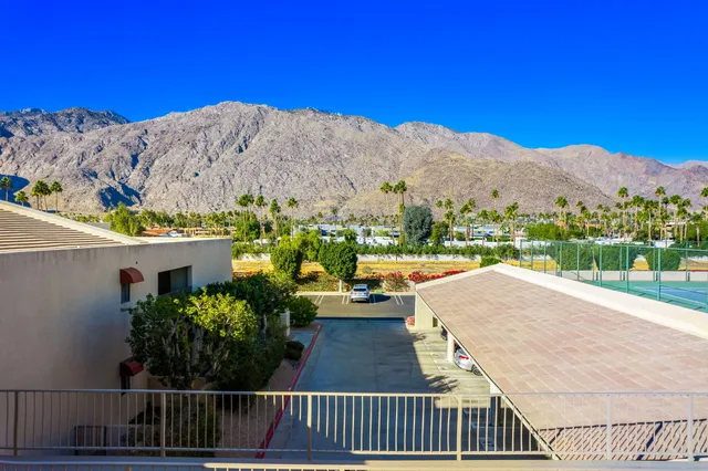 $350,000 | 255 South Avenida Caballeros, Unit 302, Palm Springs, CA 92262