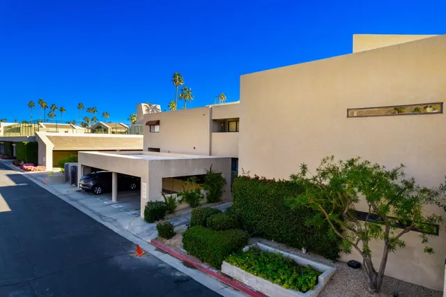 $350,000 | 255 South Avenida Caballeros, Unit 302, Palm Springs, CA 92262