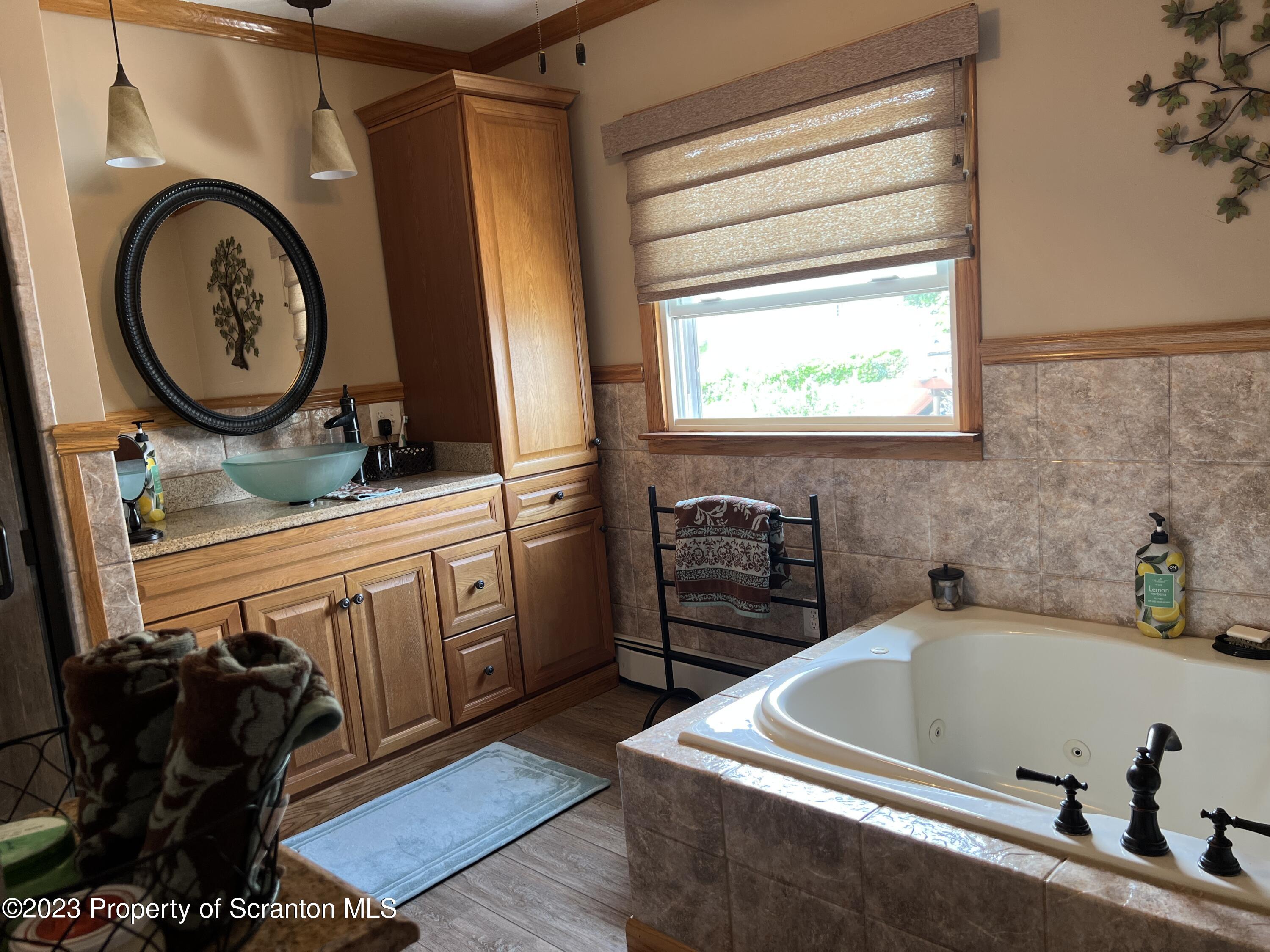 313 Union Street Taylor, PA 18517 - Photo 11 of 29 Gallery Image 11