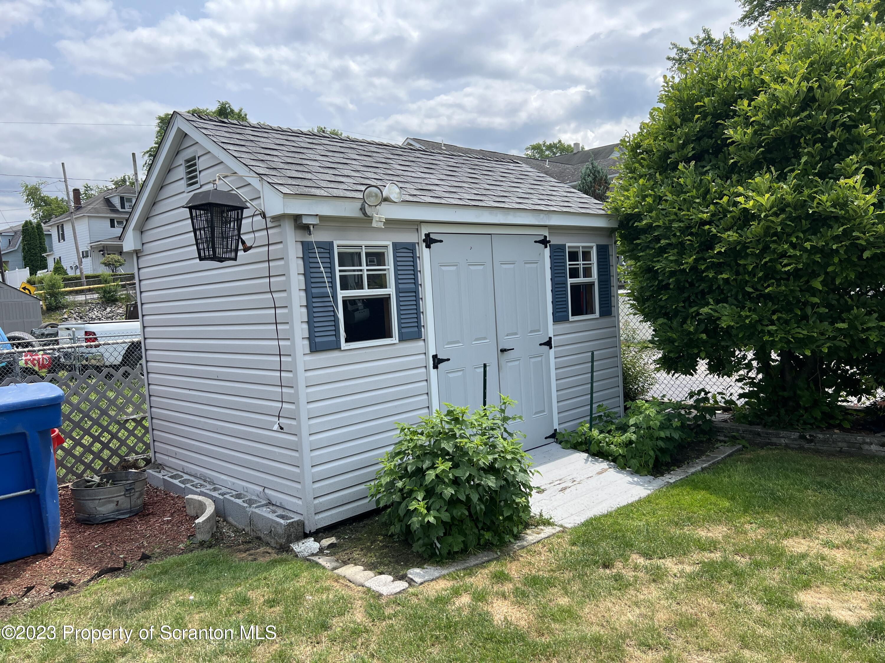 313 Union Street Taylor, PA 18517 - Photo 23 of 29 Gallery Image 23