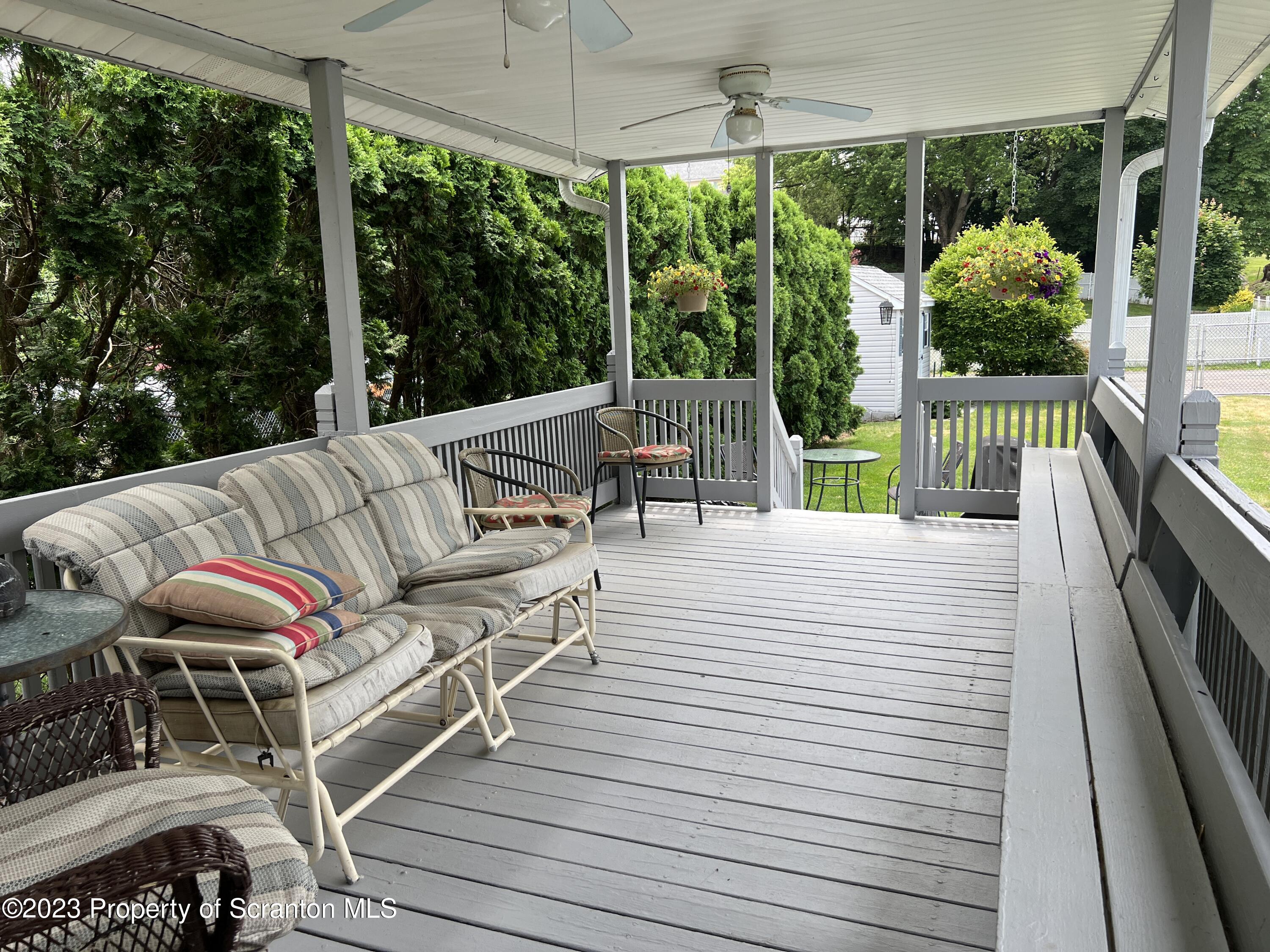 313 Union Street Taylor, PA 18517 - Photo 6 of 29 Gallery Image 6